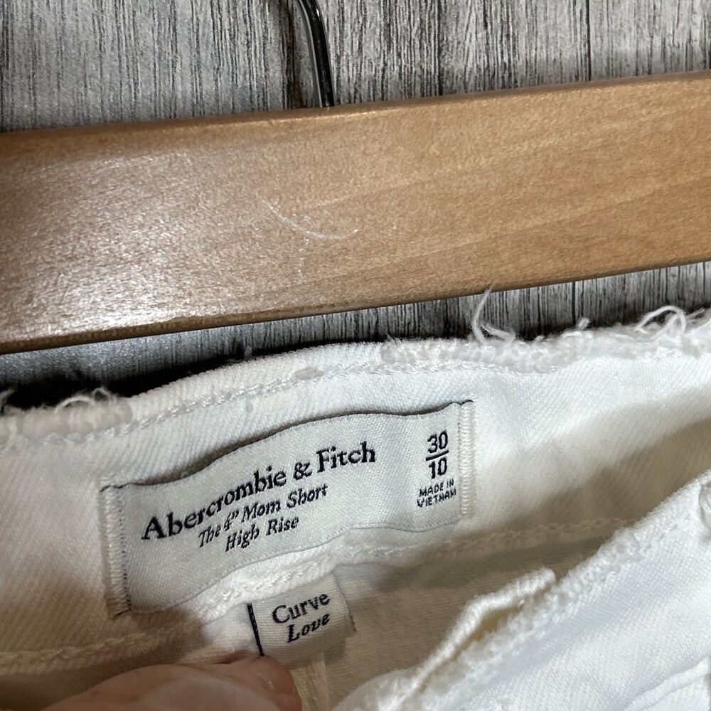 Abercrombie & Fitch Mom Short 4” High Rise - Picture 3 of 6